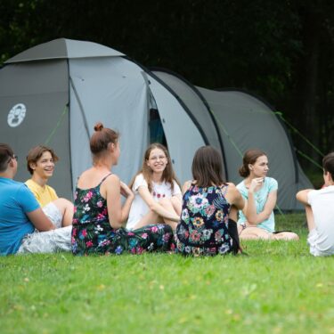 Ateitonas | Tauragės r. jaunimas renkasi į gamtos stovyklą ir hakatoną